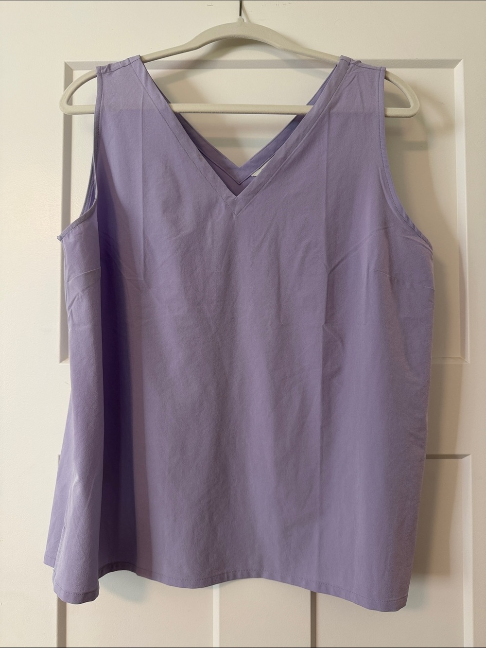 Eddie Bauer UPF 50 Lavender V-Neck Tank Top